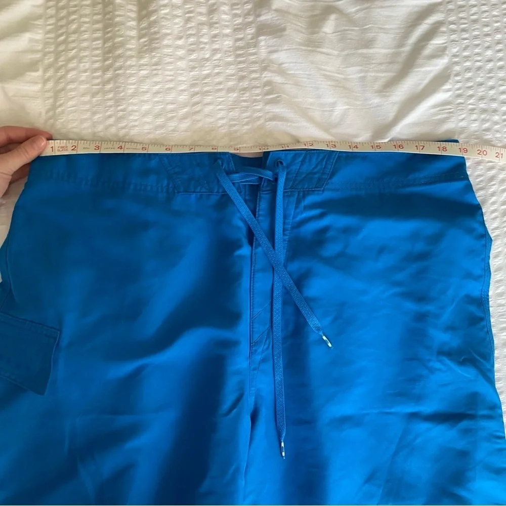 Men’s Oakley royal blue swim trunks/ board shorts size 38